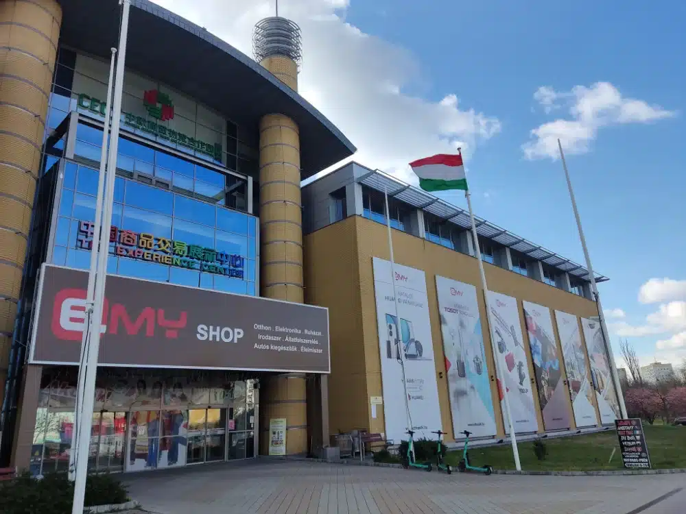 Asia Center בבודפשט: מרכז קניות גדול במחירים משתלמים